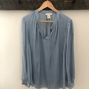 Cupcakes & cashmere Women's flowing Blue Blouse